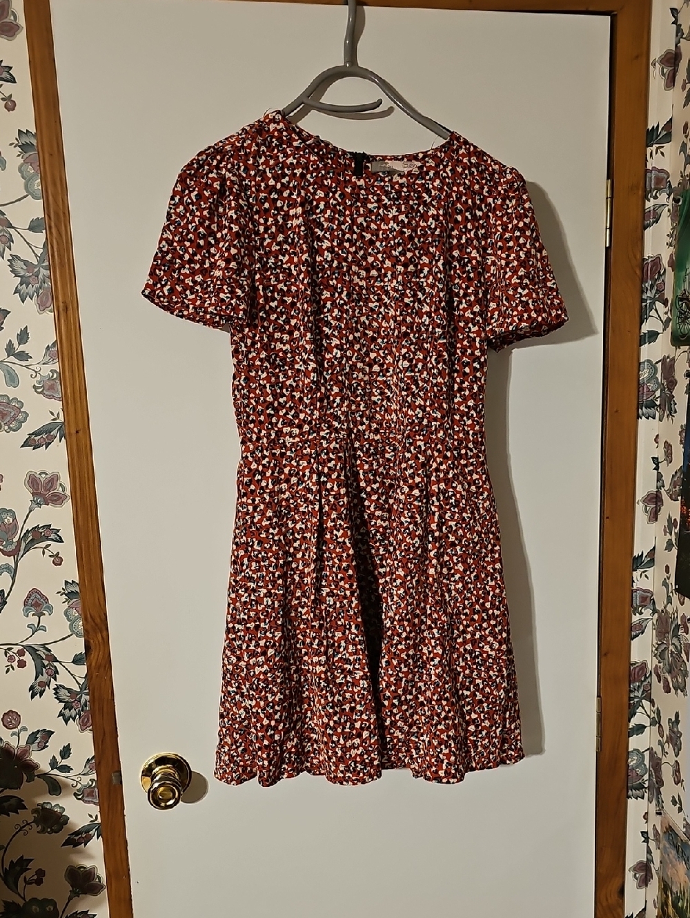 Forever 21 Red Floral Midi Dress with Short Sleeves